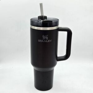 Black Stanley H2.0  Adventure Quencher 40 oz Black